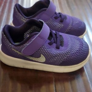 NIKE Girls size 8C shoes